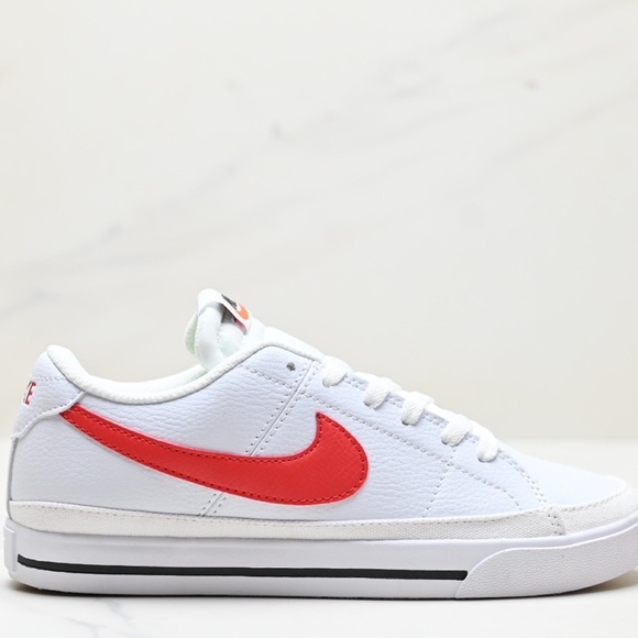 Nike Other - Nike sneakers shoes red